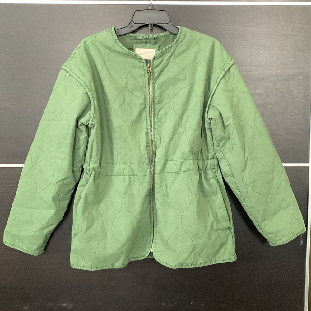Universal Thread Women’s Green Cinch Waist Decorative Quilted Pattern Jacket - Picture 2 of 13